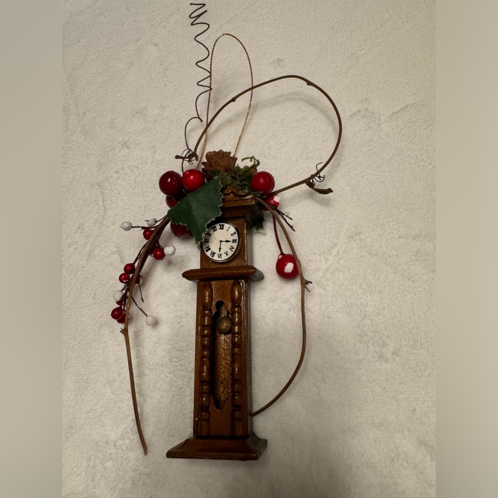 Vintage Wooden Clock Christmas Ornament - Picture 2 of 10
